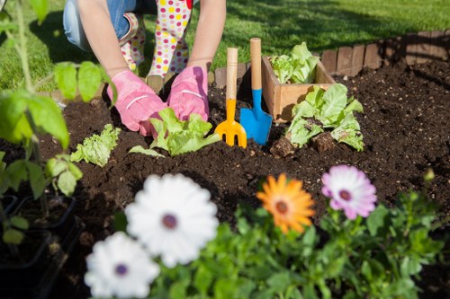 Screen-reader friendly gardeners Lower Clapton content and structured navigation